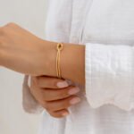 Simple Knot Snake Bone Bracelet Cold Style Design Element Bracelet - Image 4