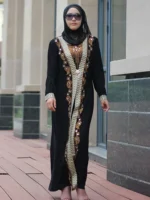 Arab Abaya Women - Image 3