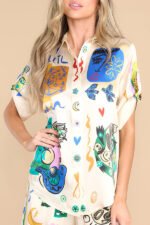 Graffiti Printing Satin Short Sleeve Lapel Shirt Trousers Casual Two-piece Suit - Image 3