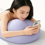 Hip-shaped Pillow - Image 3