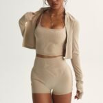 High-Waist Sports Yoga Fitness Quick-Drying Breathable Yoga Three-Piece Set - Image 4