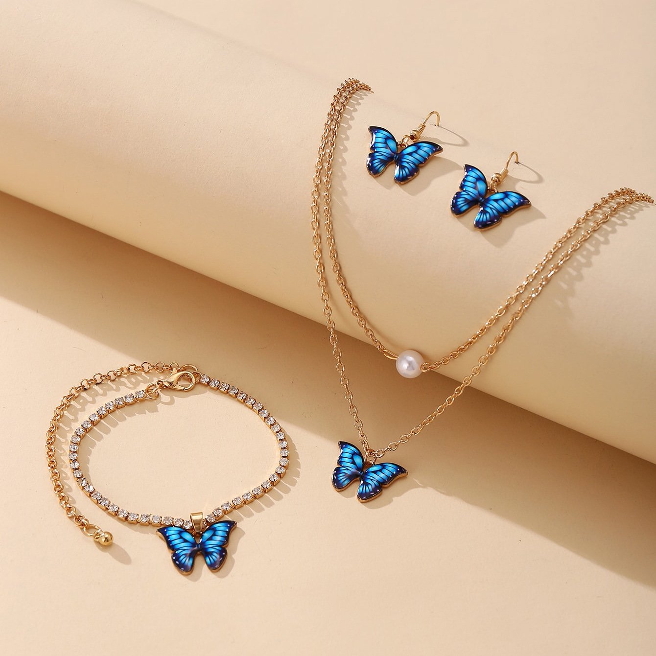 e564eb8c-7d79-46b2-a76e-a0cf94537fdb.jpg Earring Necklace Bracelet Combination Suit - Image 1