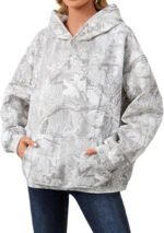 Women's Camouflage Hooded Sweatshirt With Maple Leaf Print - Image 2